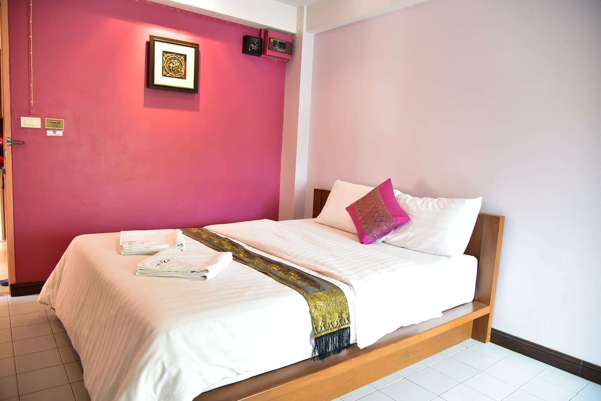 Palm Ville Pass Up Mansion Chonburi Exterior photo
